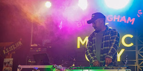 Weekend Warm Up with DJ Michael Warren! 