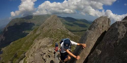 Scrambling Tryfan North Ridge and Bristly Ridge 26 March