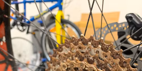 diy kit:pola\u010f si bike + vyj\u00ed\u017e\u010fka \/\/ M\u00e1rty F\u00edl feat. Va\u0161ek 