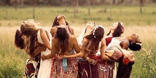 Awake Shakti Retreat- A retreat to go deeper within. 13-16 Augusti-26 p\u00e5 Gotland med Lou \u00c5berg\u2764 