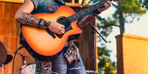 Jenna McClelland at Orange Beach Arts Festival