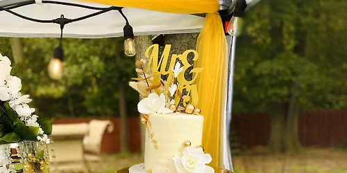 Cupcake Decorating Masterclass for Beginners | Bake & Brew