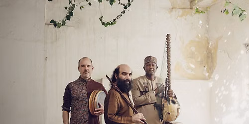 Constantinople - Kiya Tabassian, Ablaye Cissoko, Patrick Graham \/ Estuaire