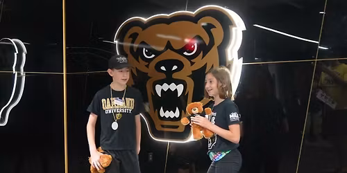 Parking Milwaukee Panthers at Oakland Golden Grizzlies Womens Basketball