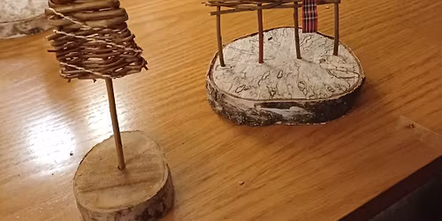 Weave a Willow Christmas Tree and Reindeer - \u00a340