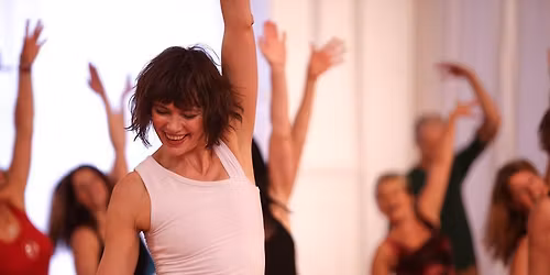 Nia,a mozg\u00e1s \u00f6r\u00f6me