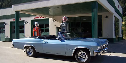 Tangle Creek @ East Dubuque Thursday Crusin' Car Events