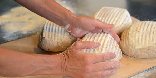Workshop Honingdesembrood Bakken in De kleine Zuidkant - Bakkerij