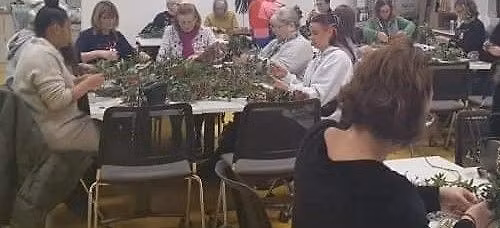 Lates: Christmas Crafts