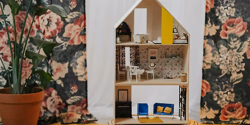 Family Fun (5 - 10 yrs): Dream Home with Dioramas