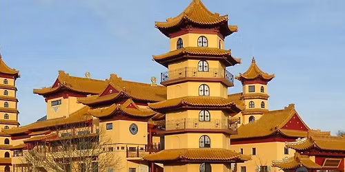 D\u00e9couvrir le bouddhisme en \u00cele-de-France