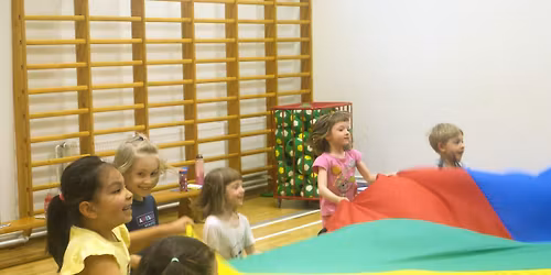 Leikki\u00e4 & liikett\u00e4 lauantaina