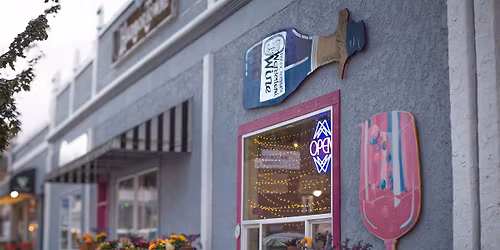 FLIGHT NIGHT Super-Tuscans & the Super Women Who Make Them with importer Hayley Black!