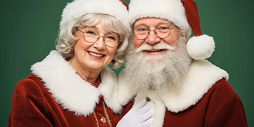 Photos with Santa and Mrs Claus