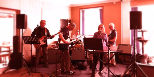 Red Wagon at The Flavel, Dartmouth