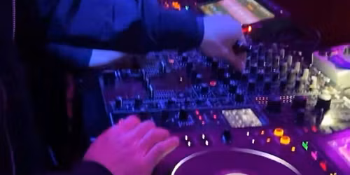 Martedi LOOLAPLAOOSA free ENTRANCE + 2 free DRINKS