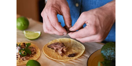 Creating Crunchy Tacos from Scratch - Cooking Class in Chicago | Classpop!\u2122