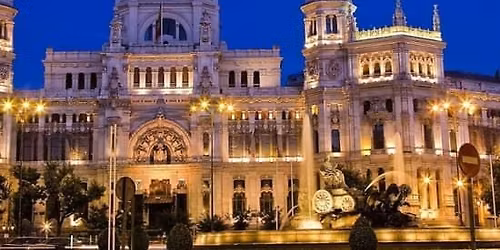 Explora Madrid al Anochecer: Tour a Pie y Show de Flamenco opcional