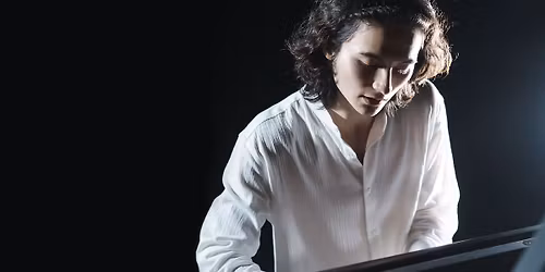 Mimo\u0159\u00e1dn\u00fd koncert | Special Concert: Arsenii Moon & Prague Philharmonia: Ozv\u011bny d\u00e1lek a sn\u016f