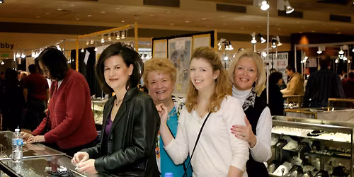 International Gem & Jewelry Show - Rosemont, IL (December 2025)