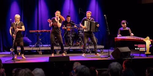 Ph\u00f8nix & SangKa - Familiekoncert - HC Andersen Festivals