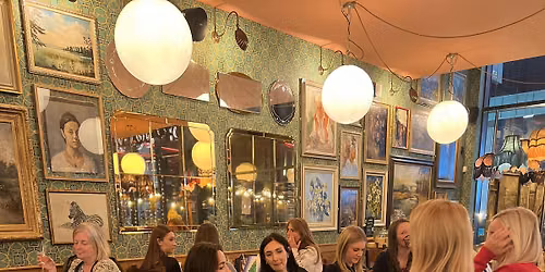 Christmas Sip & Paint Night