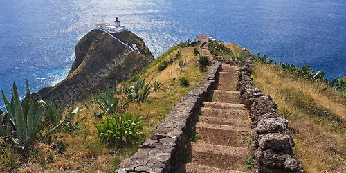 Caminhando na Ilha de Santa Maria