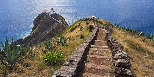 Caminhando na Ilha de Santa Maria