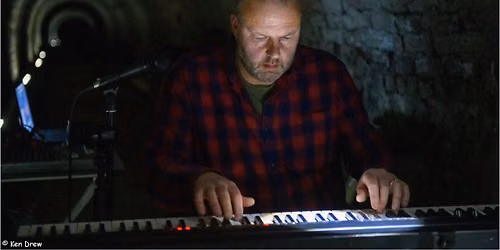 Steve Luck live in the Victoria Tunnel