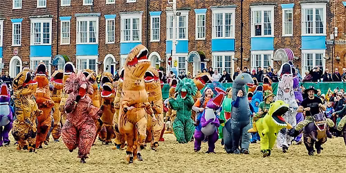 Everybody Chase The Dinosaur 