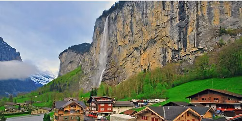 Swiss Alps Getaway: Interlaken, Lauterbrunnen, Grindelwald & Bern 22 August 2026 by Uniflucht