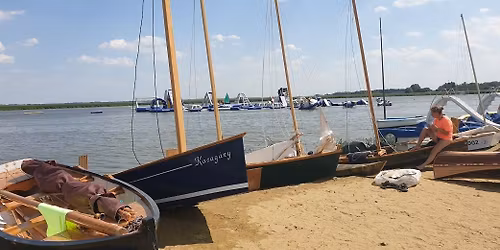 XV. Amat\u0151r Haj\u00f3\u00e9p\u00edt\u0151k Tal\u00e1lkoz\u00f3ja, \u00c9lm\u00e9nyfaluSarud