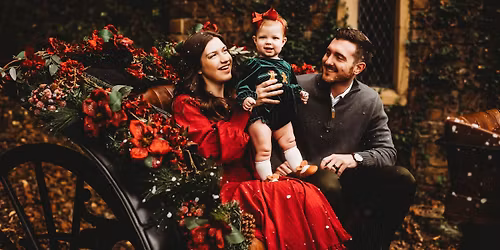 Christmas Carriage Sessions at Bell Gable