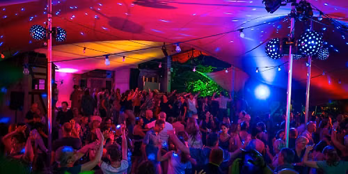 SAMSTAG! danzSOMMeria Disco: *Openair* (\u00fcberdeckt)