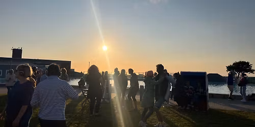Silent Disco im Meerwasserfreibad
