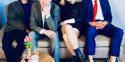 sohosmile@H\u00f6lderlin1