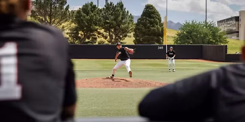 Parking Middle Tennessee Blue Raiders at New Mexico State Aggies Mens Basketball