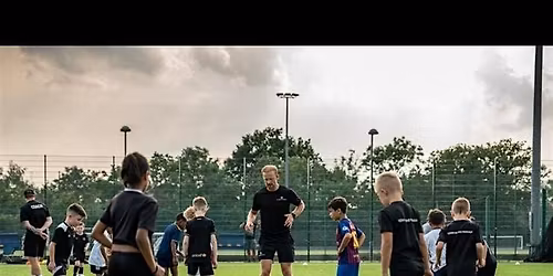 FREE FOOTBALL SKILLS SESSION IN AYLESBURY WITH ADAM CASH