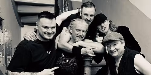 AC\/DC Rockshow mit AC\/DX