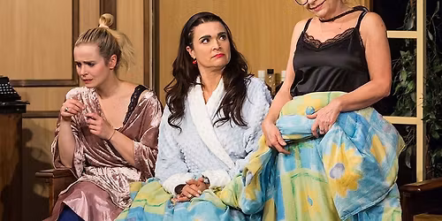 Zamilovan\u00fd sukni\u010dk\u00e1\u0159