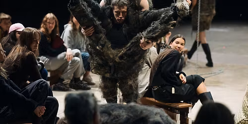 \u00d6\u00f6maaeg \u2013 kohtumine publikuga