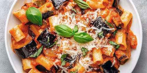 Hands-On: Pasta alla Norma