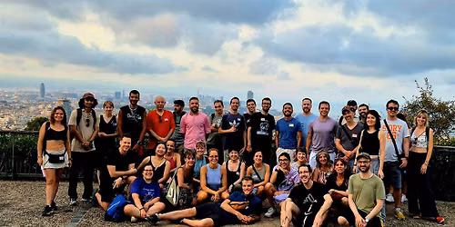 Montju\u00efc Social Hike with Castle Views & Vermut