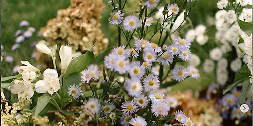 Floral Arrangement Class at The Cottages of Napa Valley