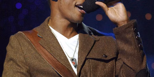 V-103's 50th Anniversary Concert feat. Raphael Saadiq and Ari Lennox