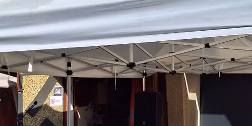 Otev\u0159en\u00e1 gar\u00e1\u017e