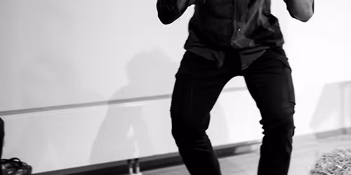 M\u00e1rfi M\u00e1rk: TELIK - Any\u00e1k napja - T\u00fal a 100. el\u0151ad\u00e1son! + K\u00f6z\u00f6ns\u00e9gtal\u00e1lkoz\u00f3