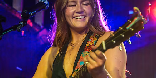 Molly Shannon @ The Rusty Barrel Lounge!