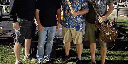 Gen X Bayside Clam Bar