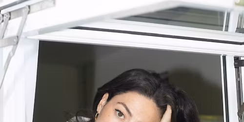 Tamsyn Kelly: Hot Titty Bungalow